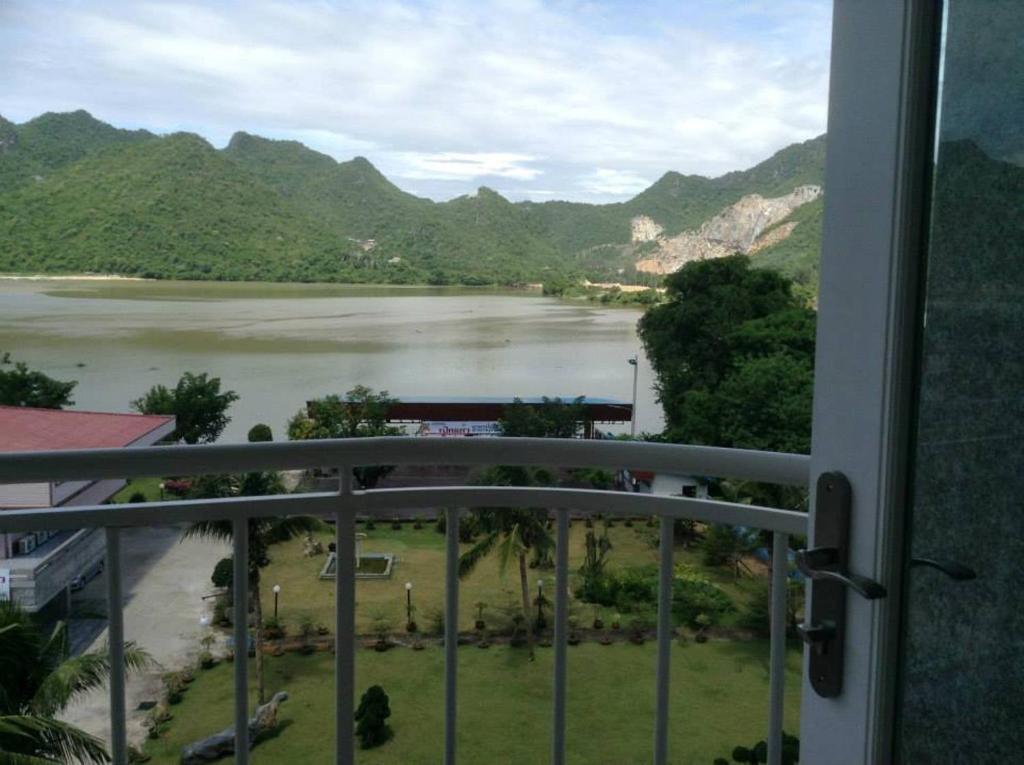 Hotel Kan Kanchanaburi Exterior foto