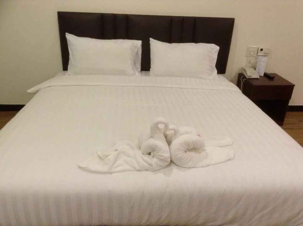 Hotel Kan Kanchanaburi Zimmer foto